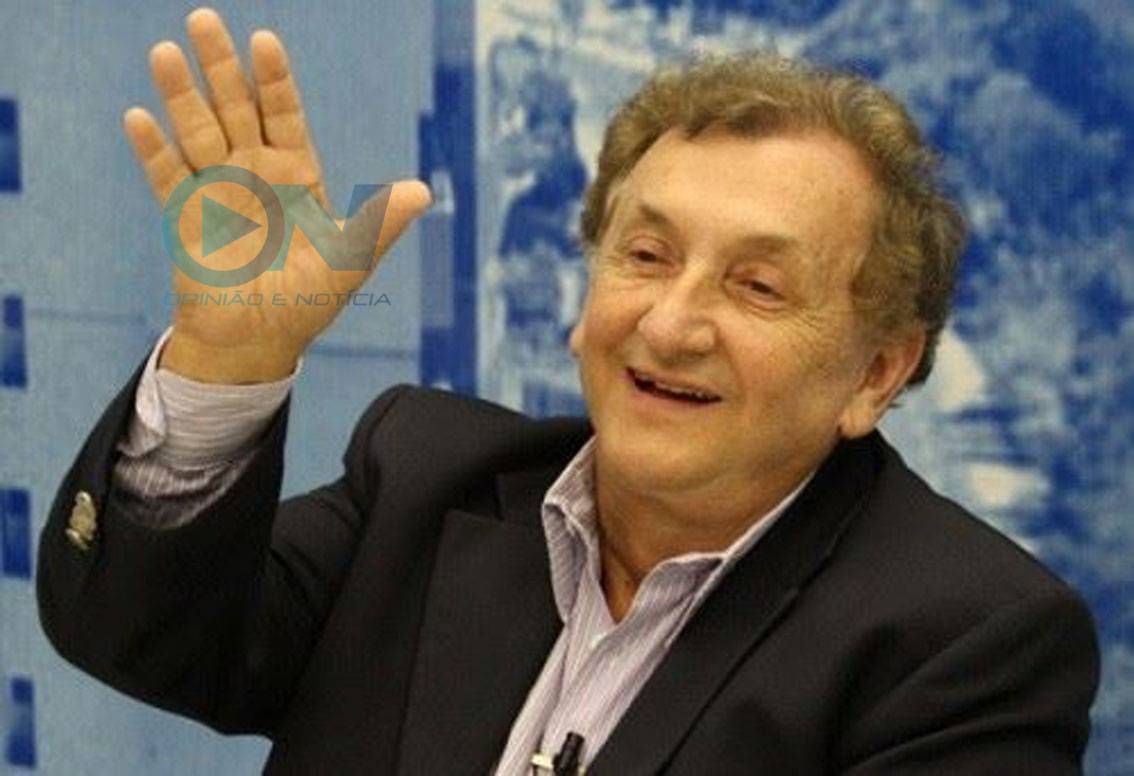 Com Bolsonaro inelegível, Mão Santa diz ser o melhor nome para disputar a Presidência do Brasil